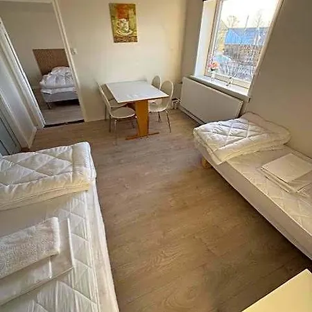 Folsted - Vaerelse 204 Med Eget Badevaerelse Og Fri Parkering ホテル Bjergby